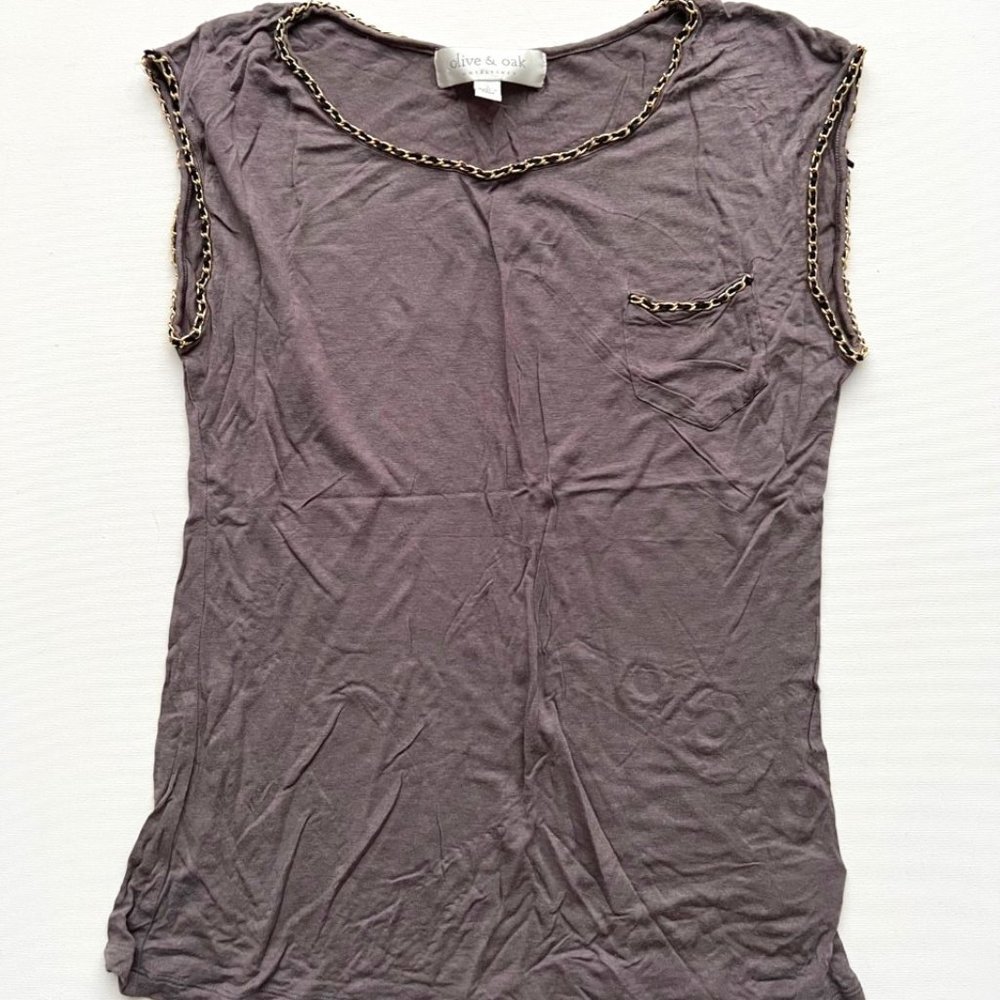 Olive & Oak Outfitters Chain Trims Pocket Tee ( S )